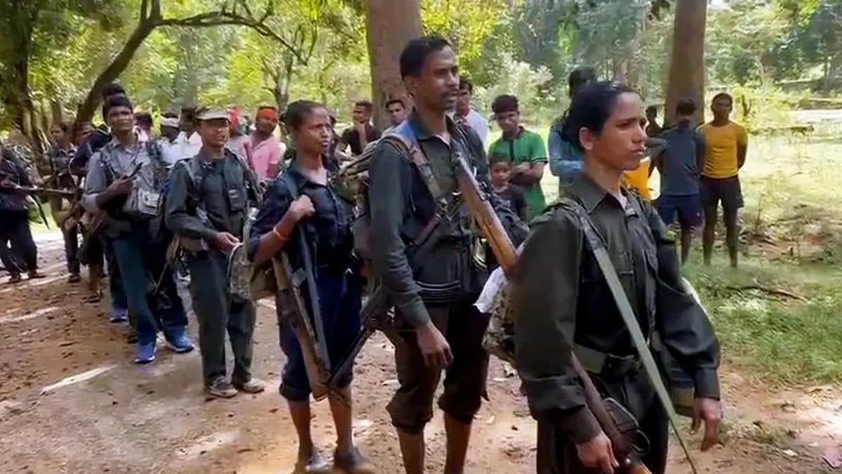 Revista Nazariya: ‘O maoismo sobrevive na Índia, tanto o da pena quanto o do fuzil’