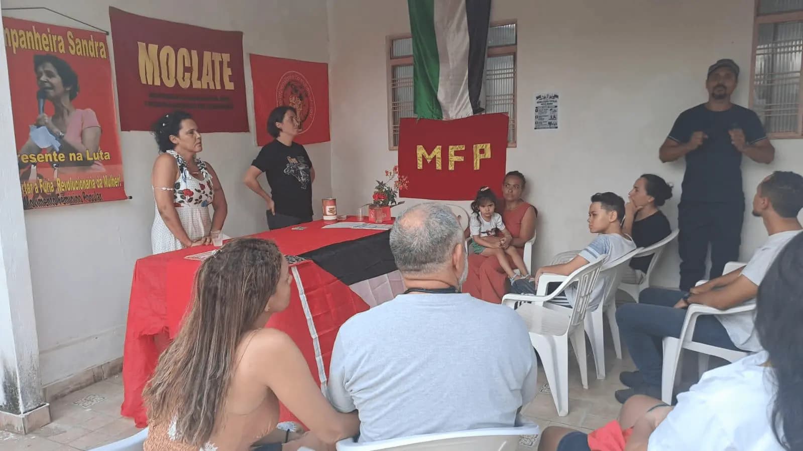 Novo Brasil: Mobilizações pela construção de uma escola popular e convocatória para um seminário sobre a luta pela terra