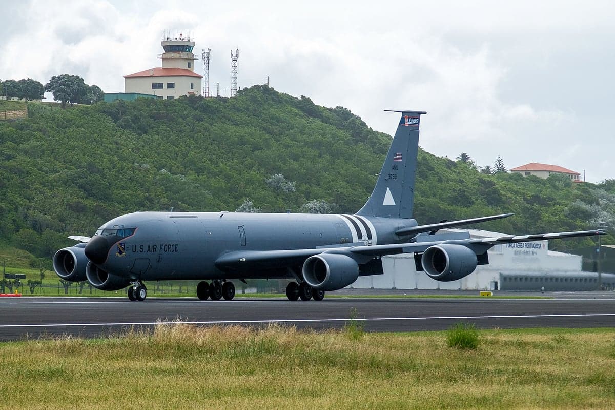 Imperialismo ianque tem 17 aviões militares KC-46 Pegasus estacionados na Base de Lajes